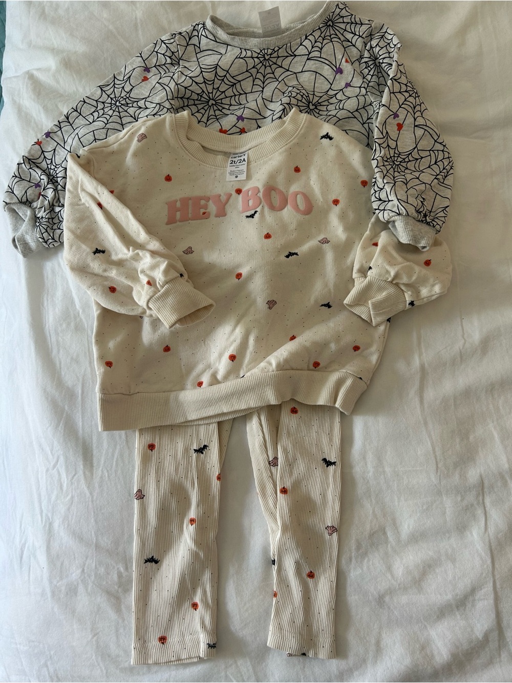 Carter’s Halloween Sweatshirts and Sweatsuits Pumpkins and Spiderwebs Girl 2T